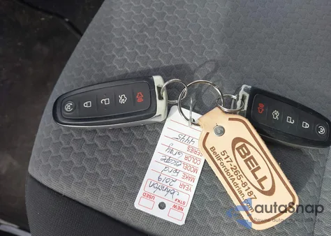 2019 Ford Escape Se from USA, damaged, VIN 1FMCU9GD4KUC00465